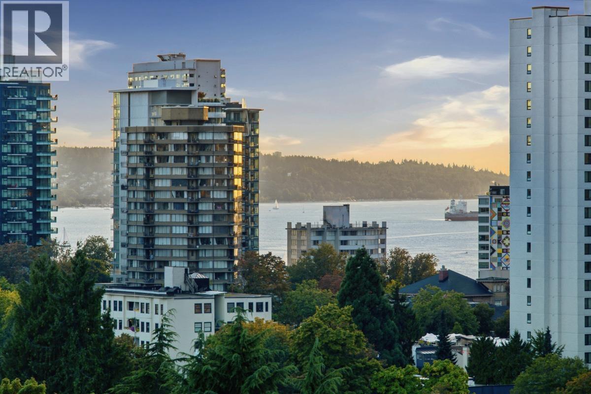 1408 ROBSON Unit 1301