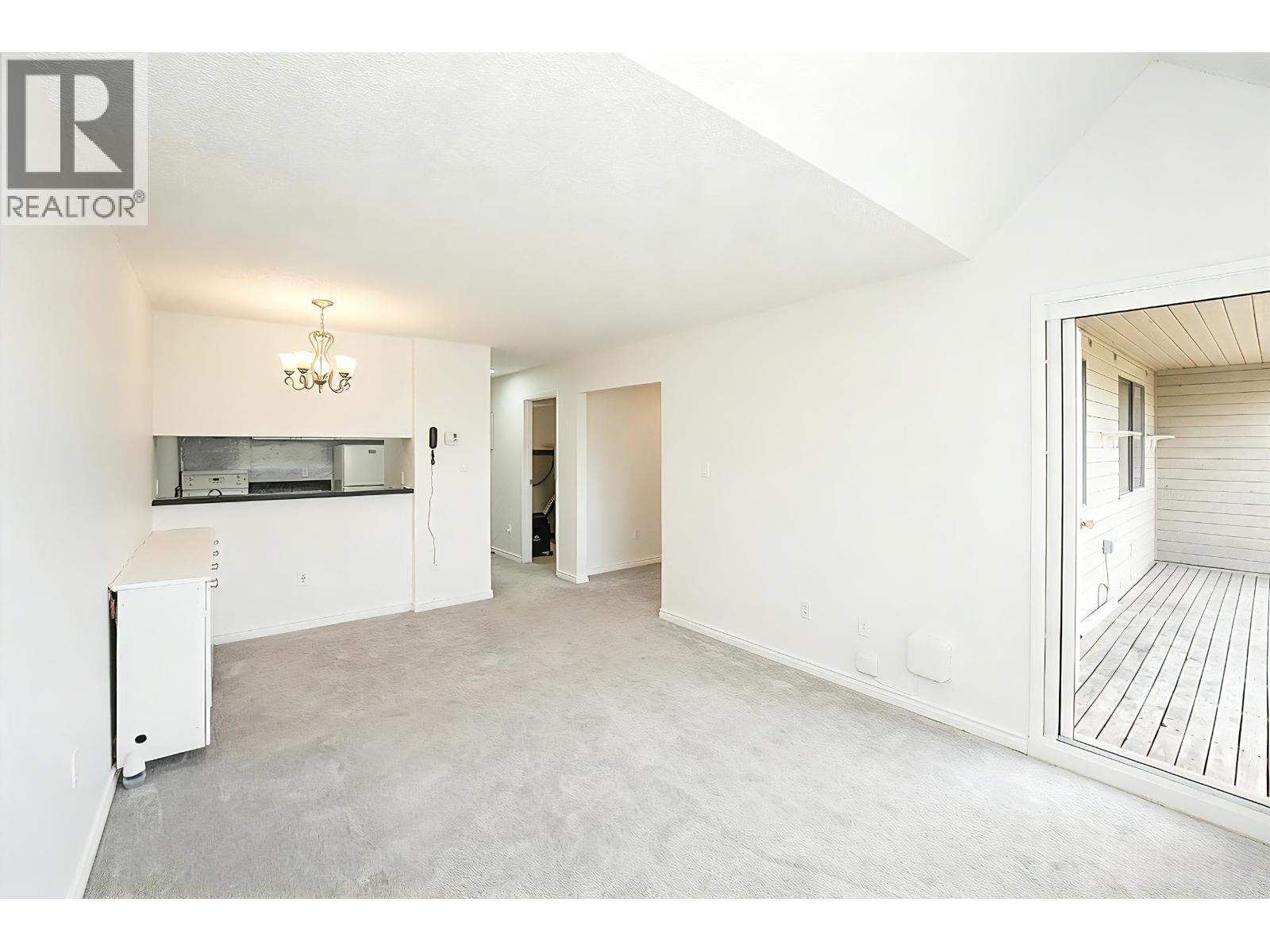 8120 COLONIAL Unit 413