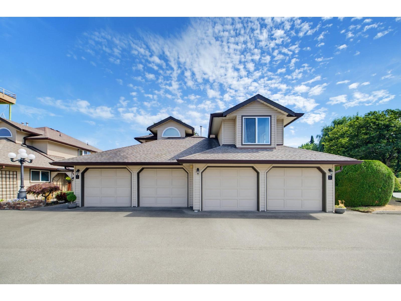 9515 WOODBINE Unit 7