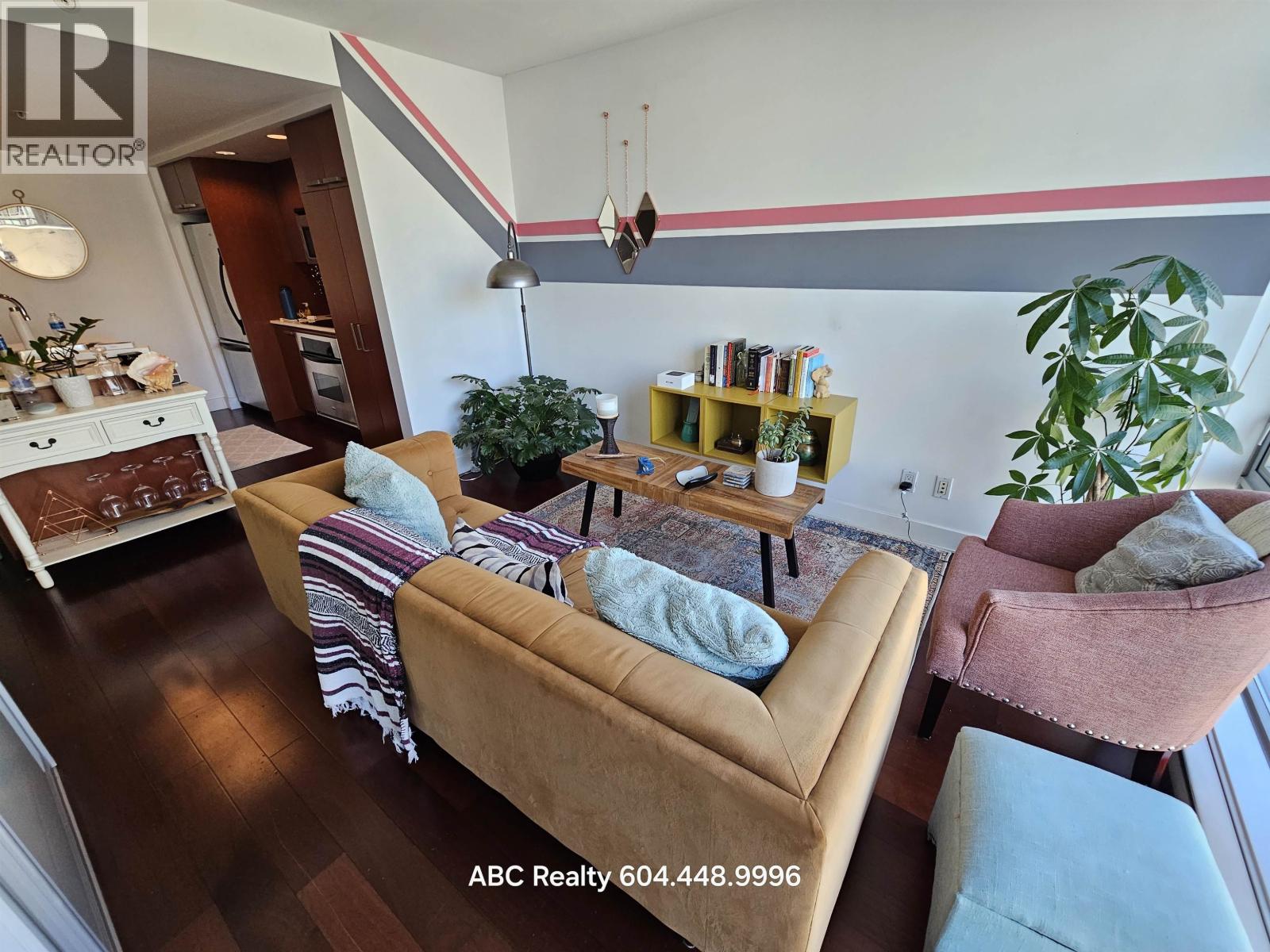 1255 SEYMOUR Unit 12fl