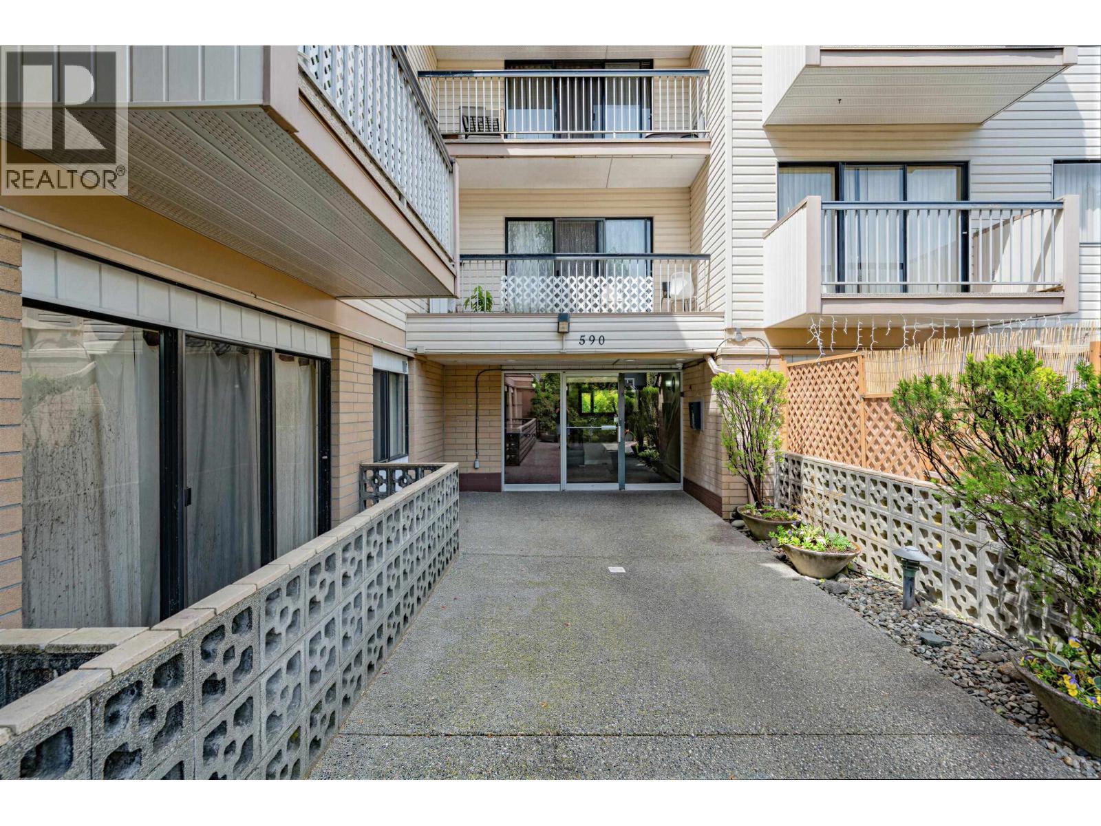 590 WHITING Unit 201