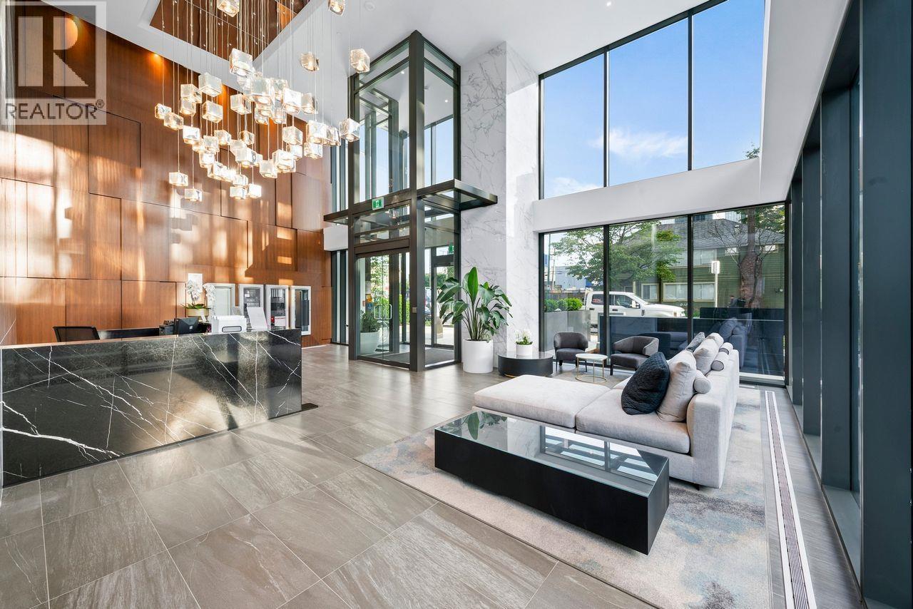 4711 HAZEL Unit 1902
