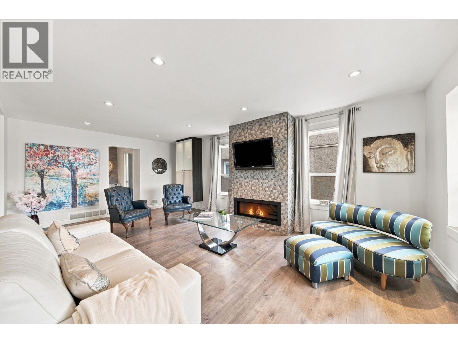 367 FENTON