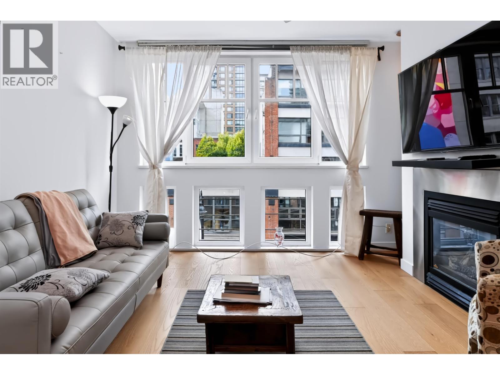 1072 HAMILTON Unit 405