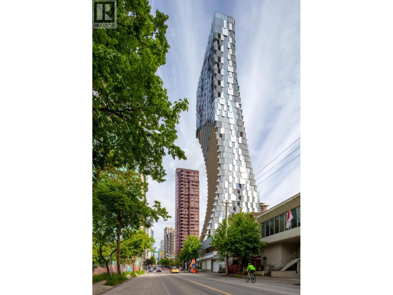 1568 ALBERNI Unit 1103