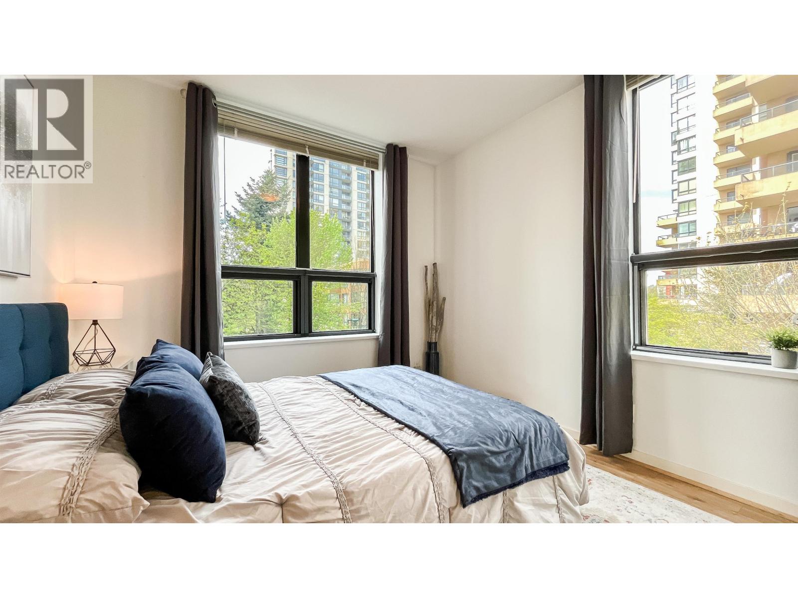 3638 VANNESS Unit 305