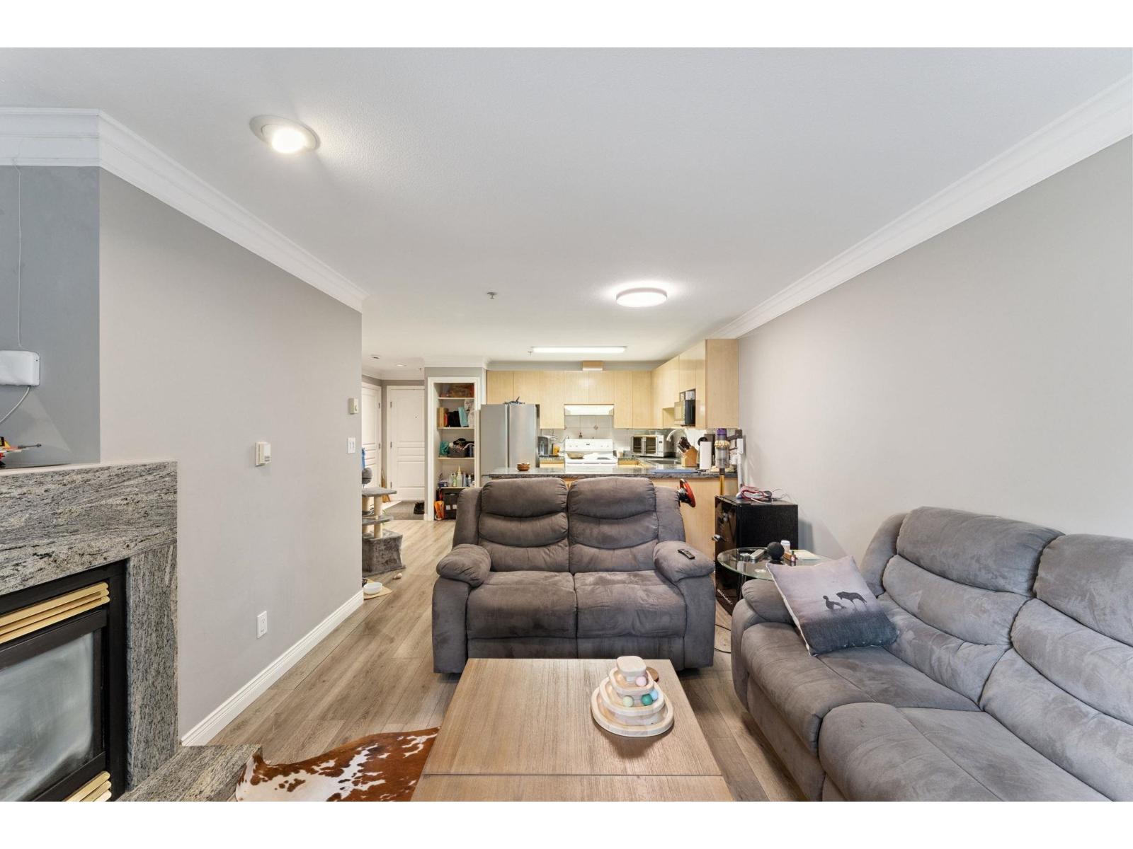 8115 121A Unit 211 photo 5