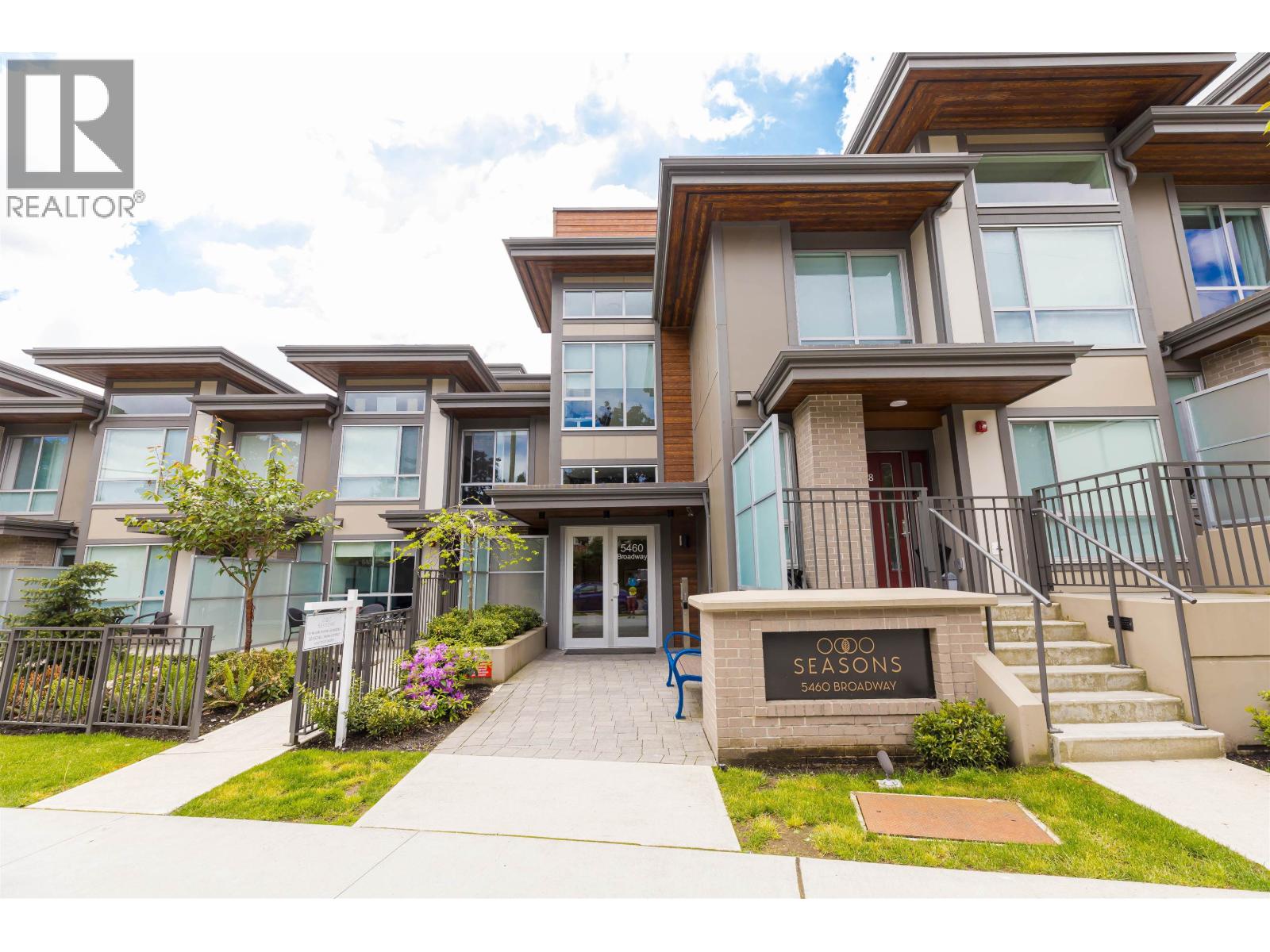 5460 BROADWAY Unit 217