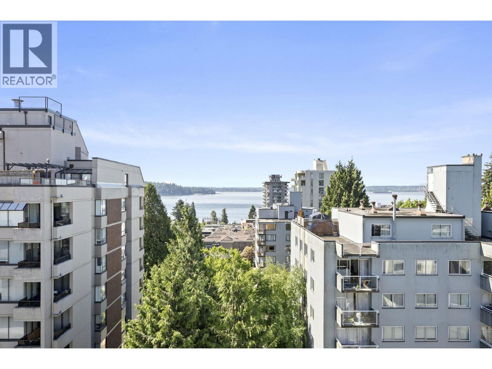 1750 ESQUIMALT Unit 504