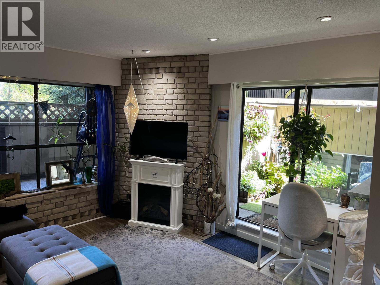 2234 PRINCE ALBERT Unit 102