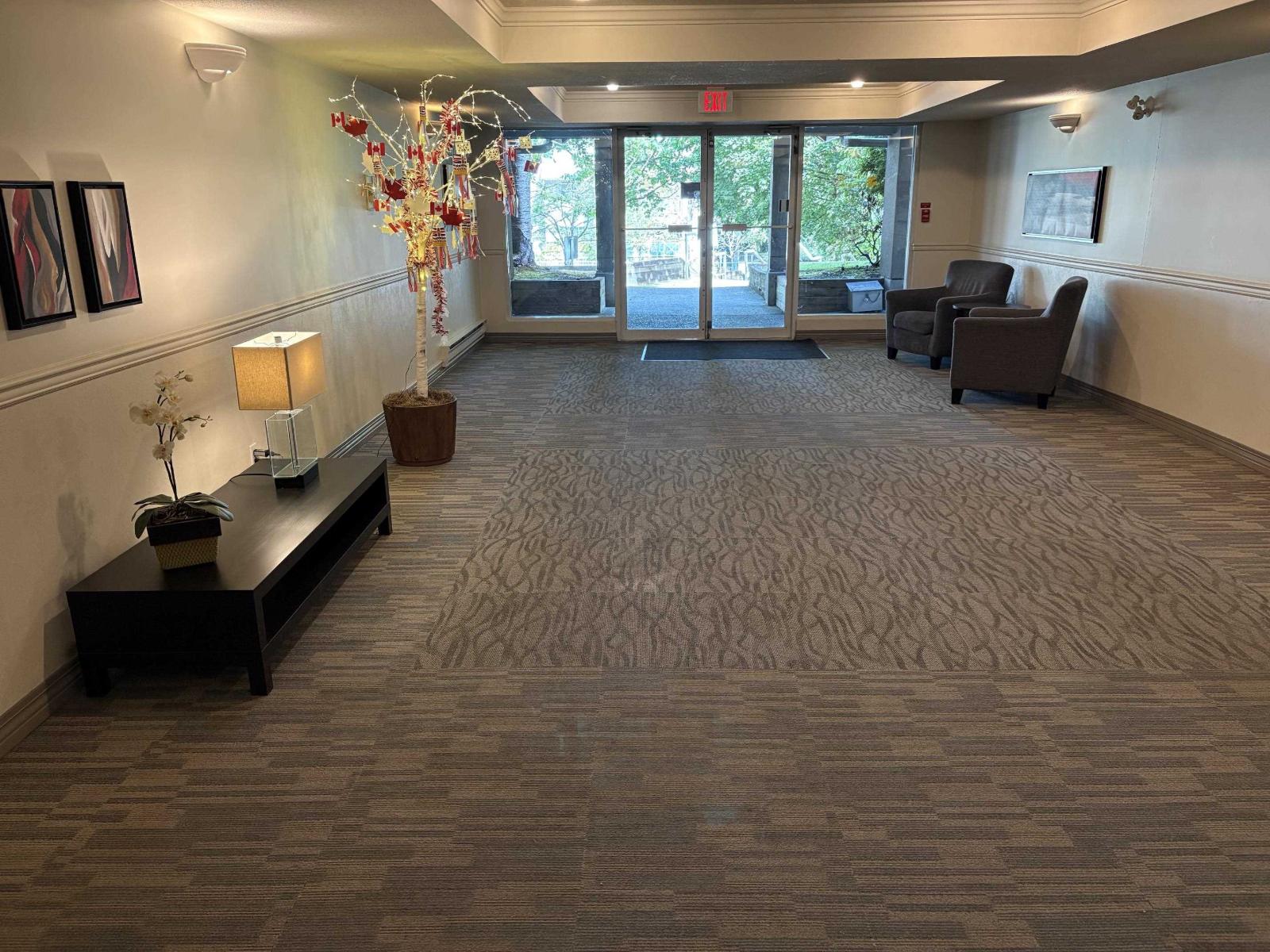 15140 29A Unit 206 photo 4