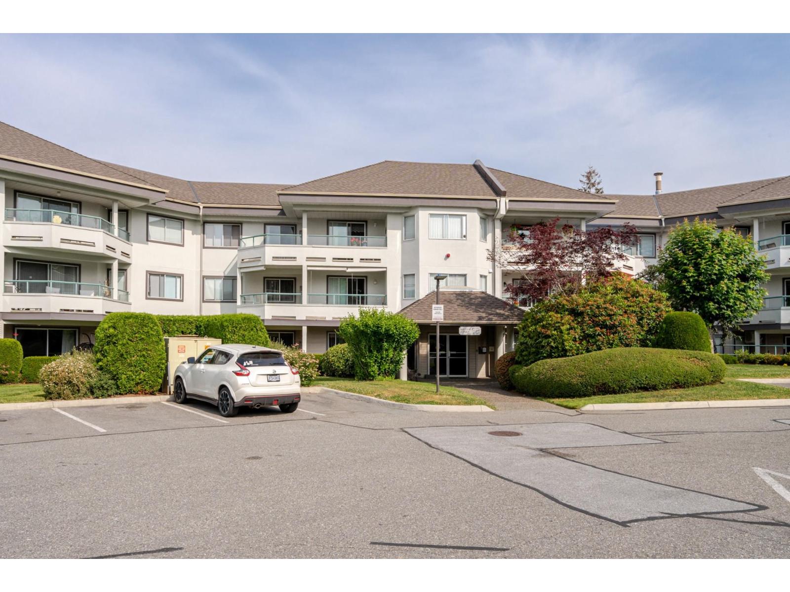 2451 GLADWIN Unit 238