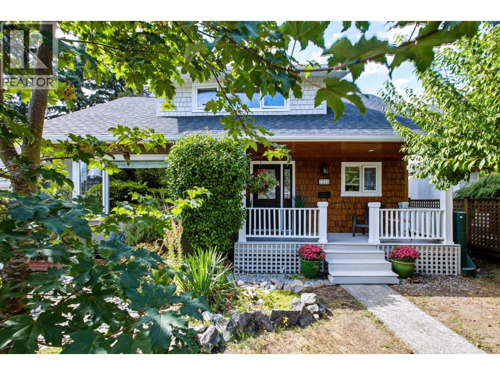1345 COMPSTON