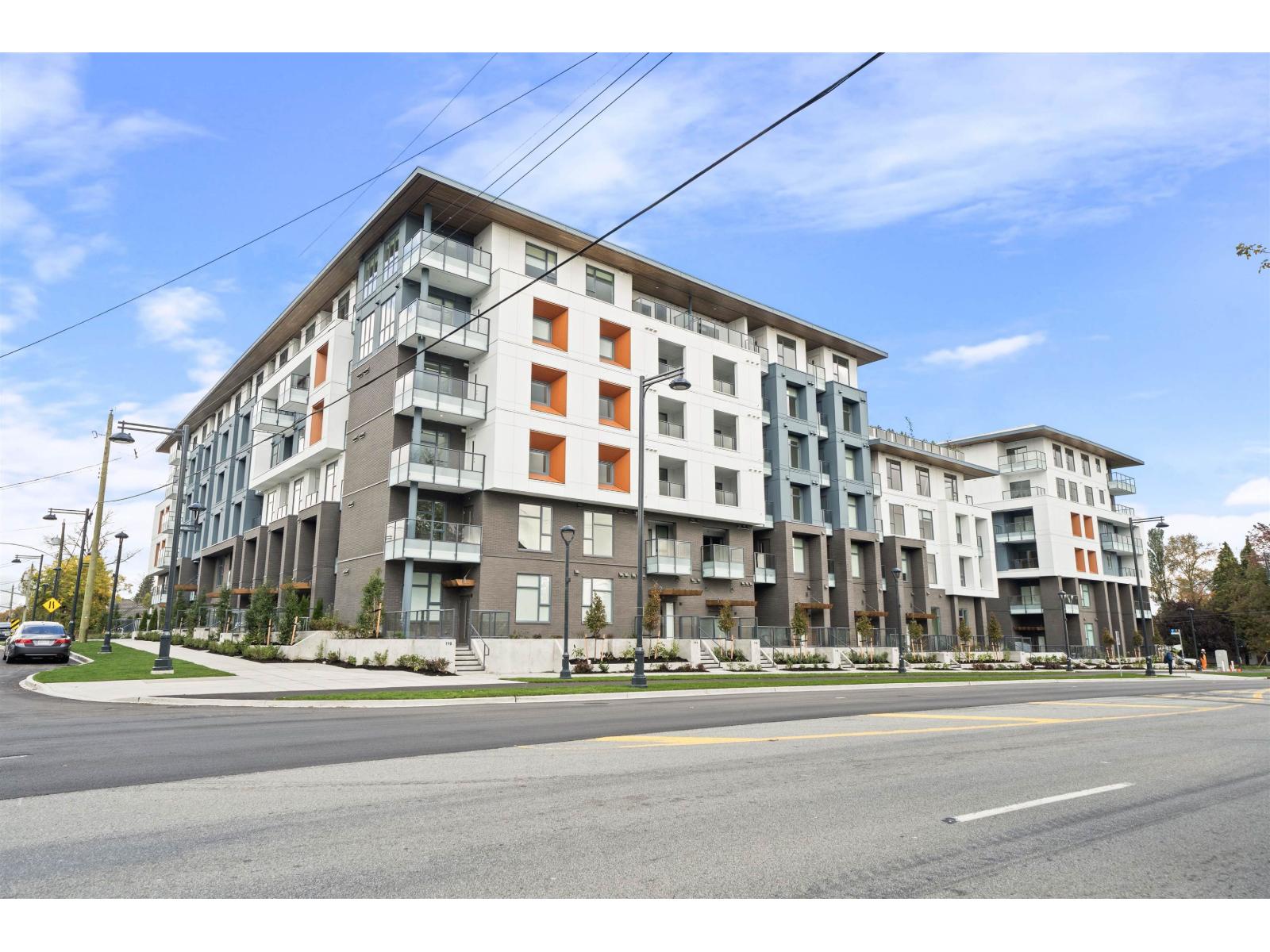 10828 139A Unit 305