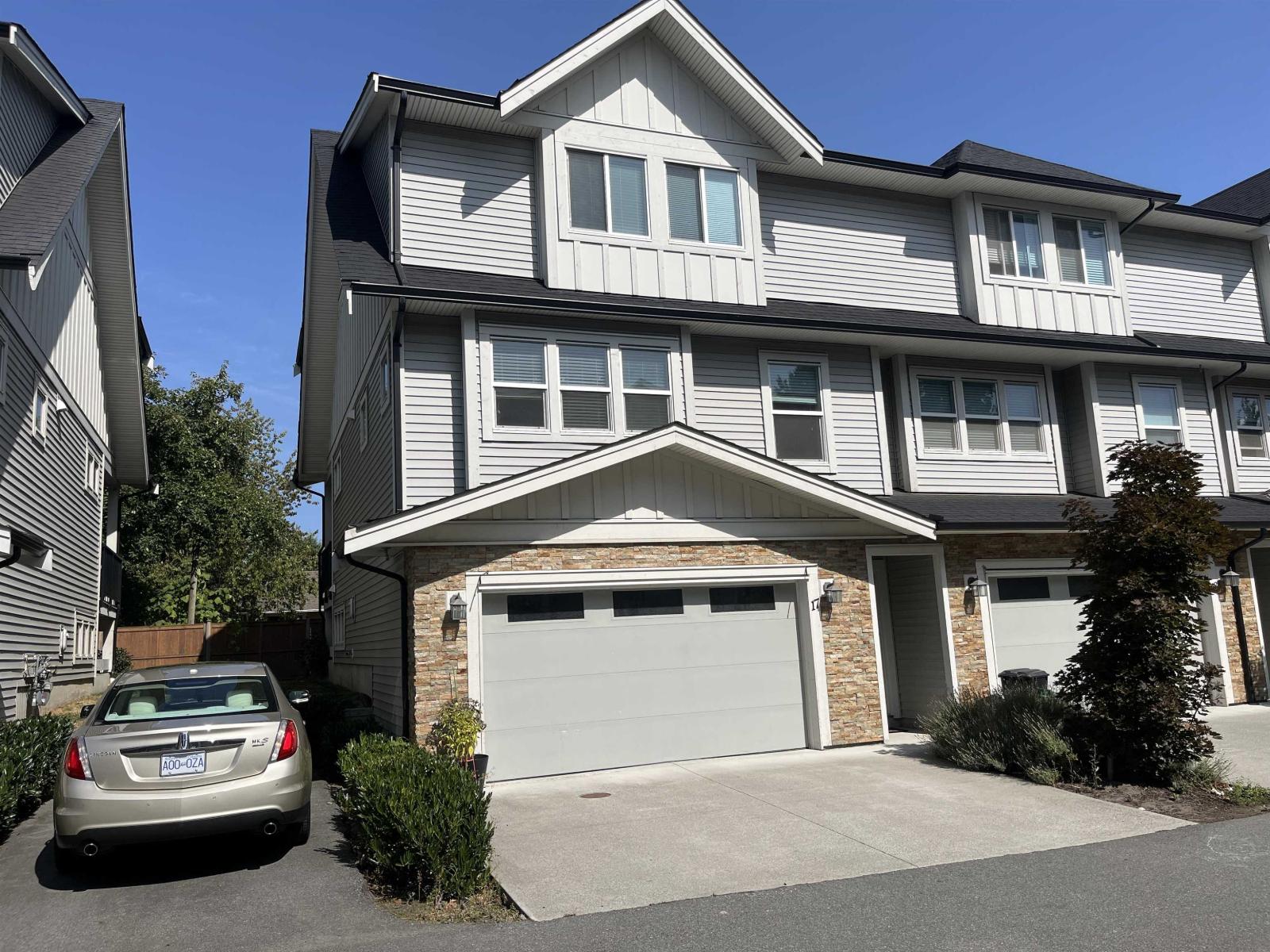 45455 SPADINA Unit 17