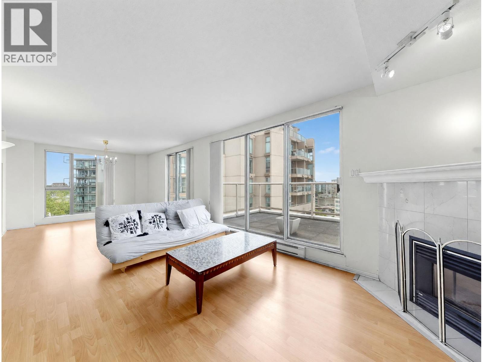 8246 LANSDOWNE Unit 1302