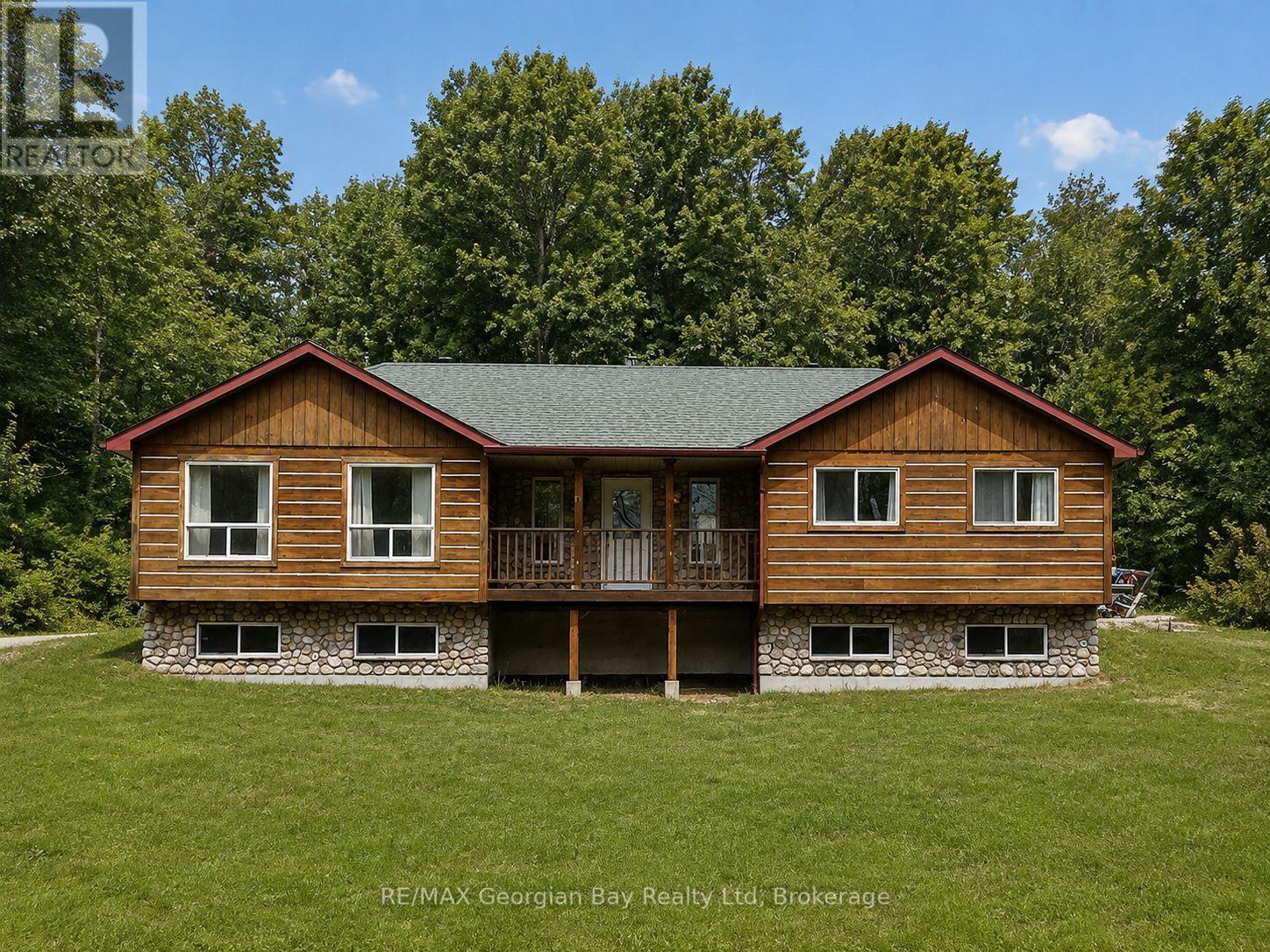 90 Farlain Lake