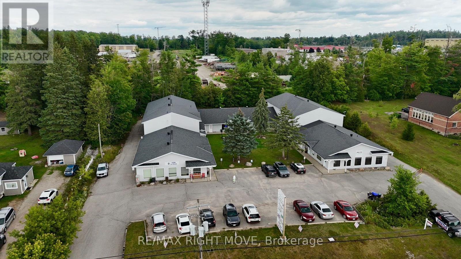 4337 Burnside Unit 9+9A