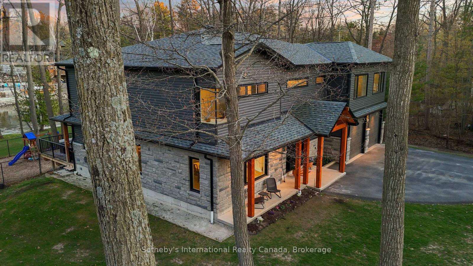71 OAK LEA