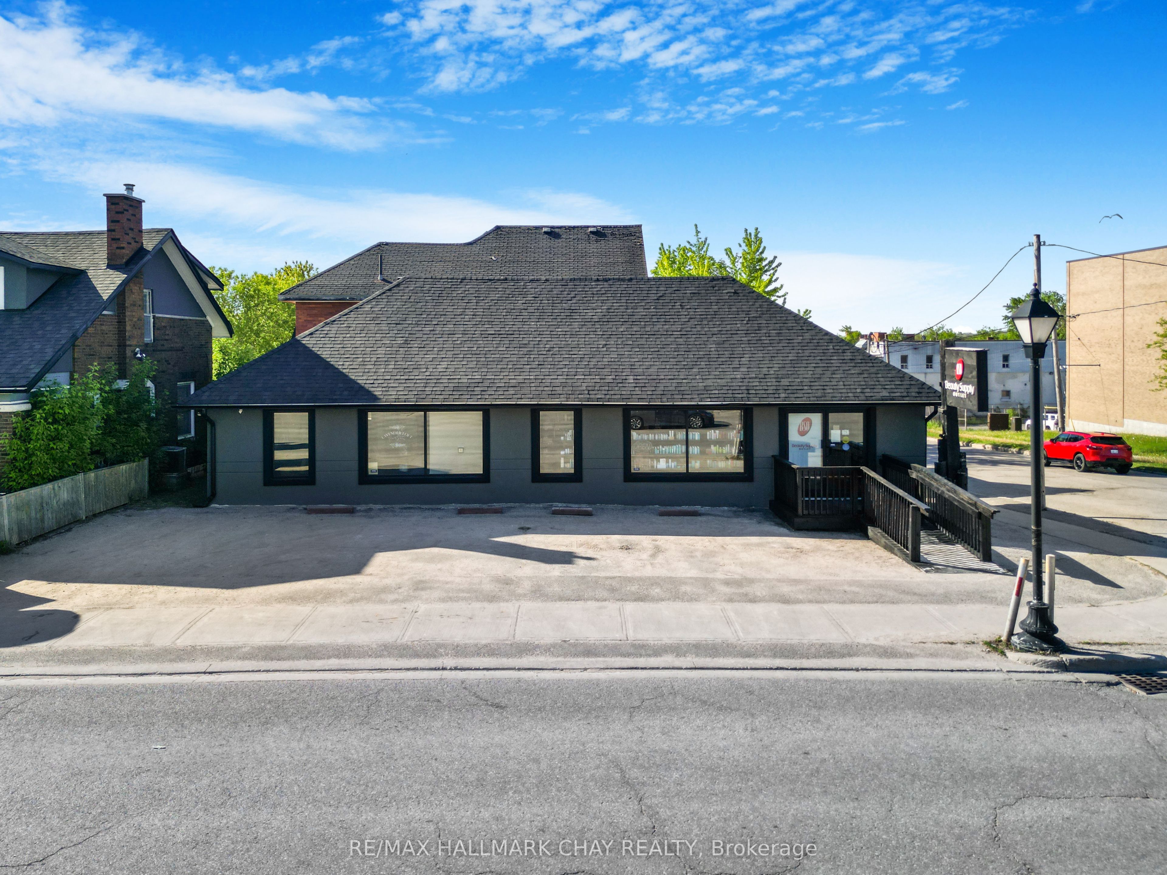 49 Colborne