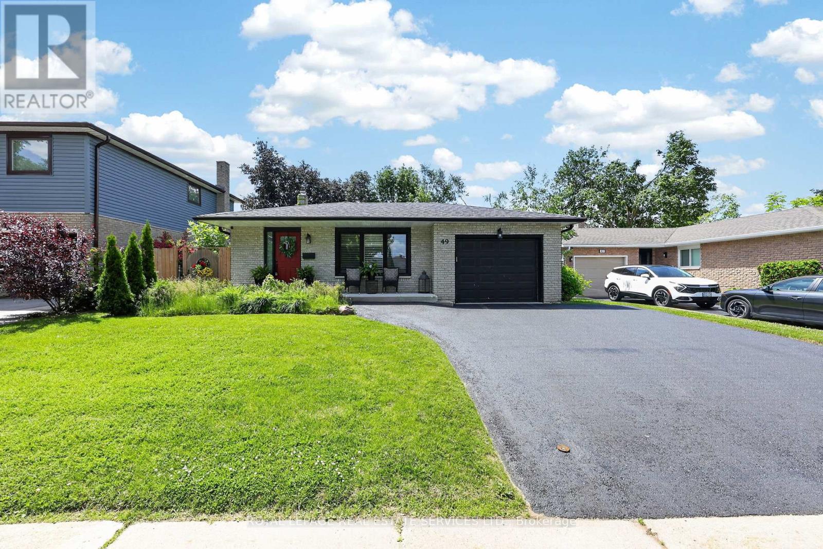 49 Belcourt