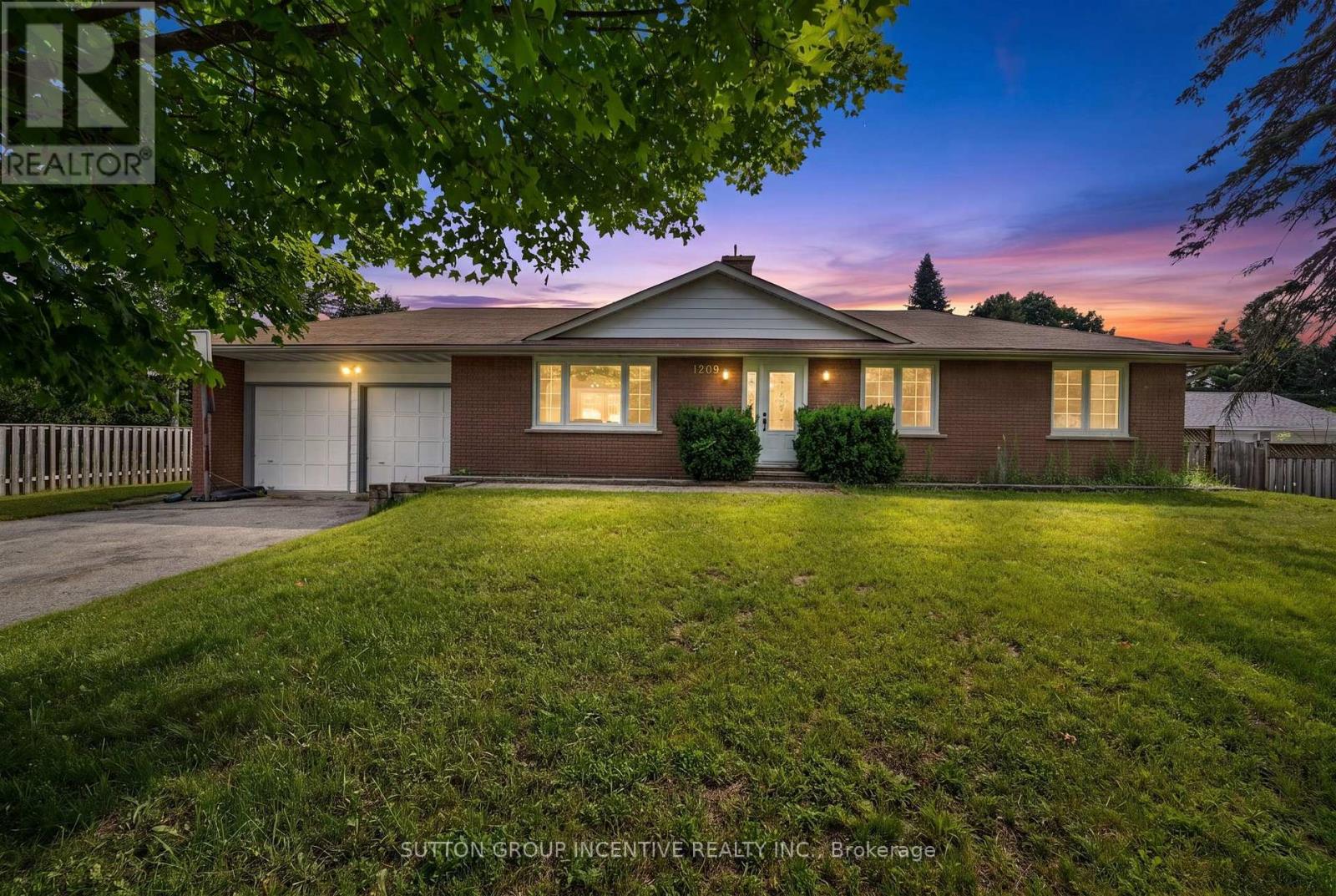 1209 St Vincent