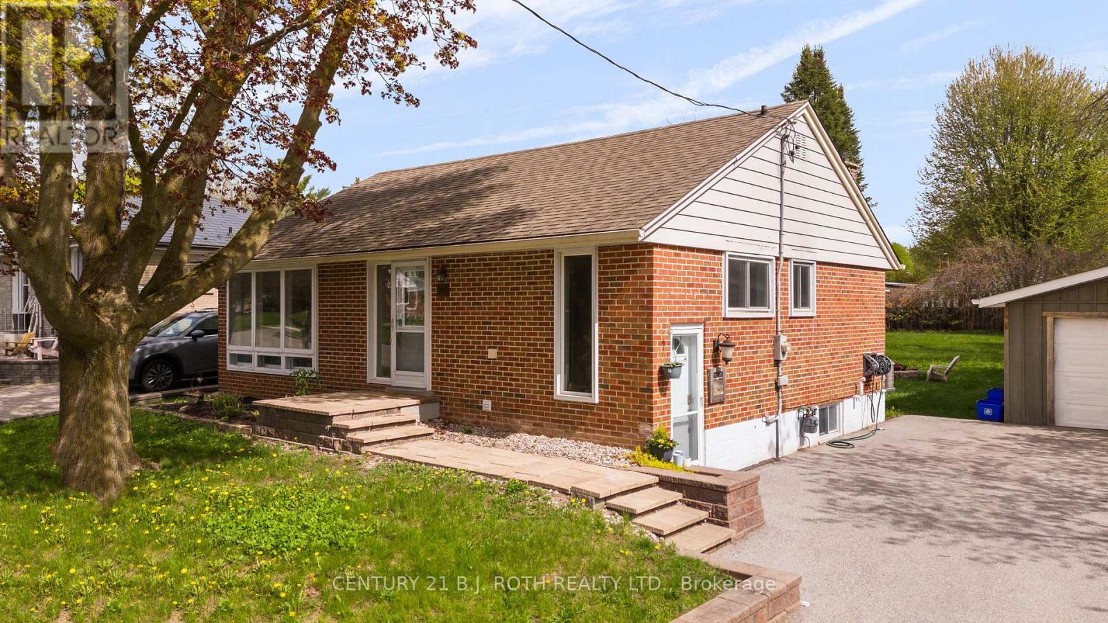 243 Wellington