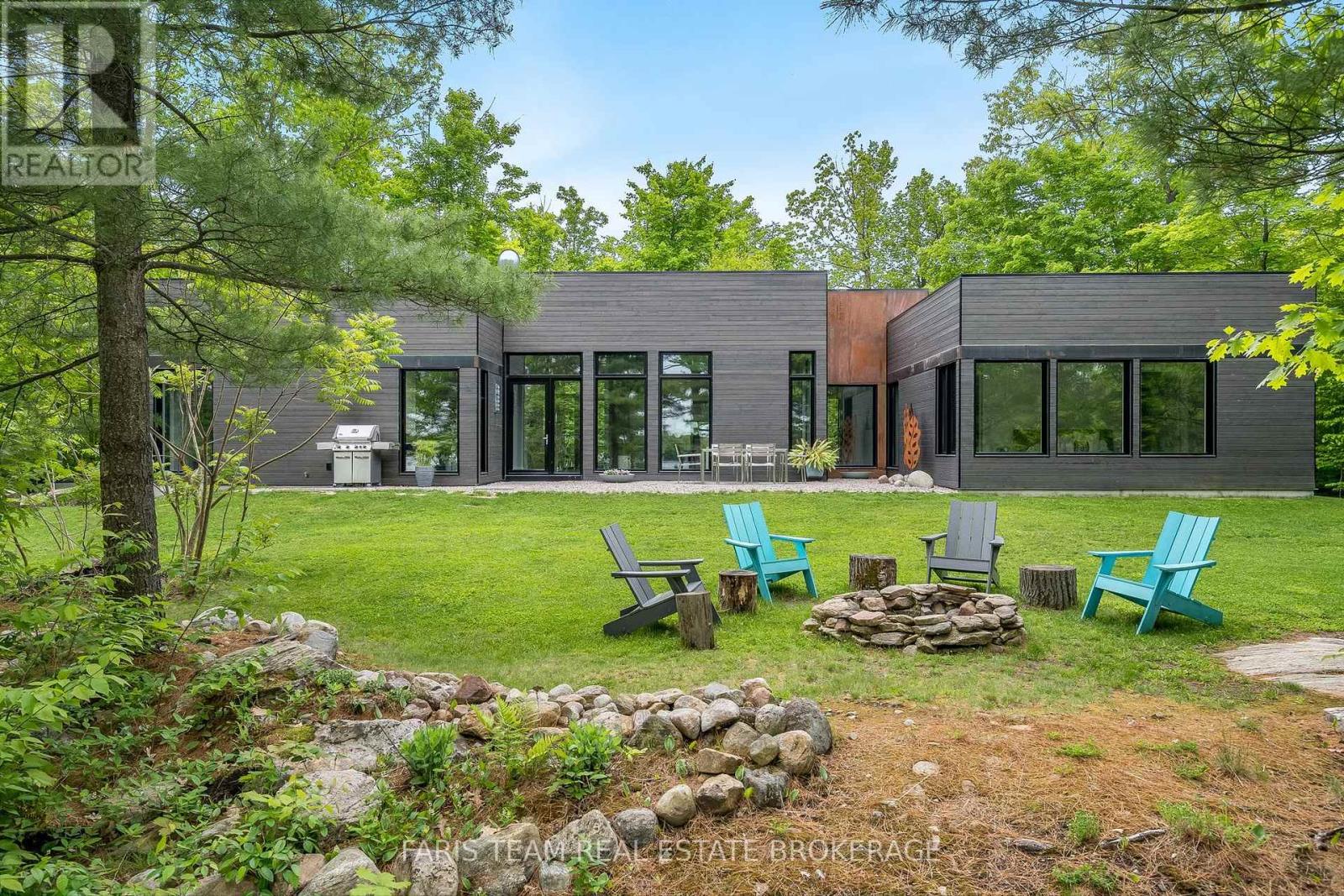 3870 Darling Island