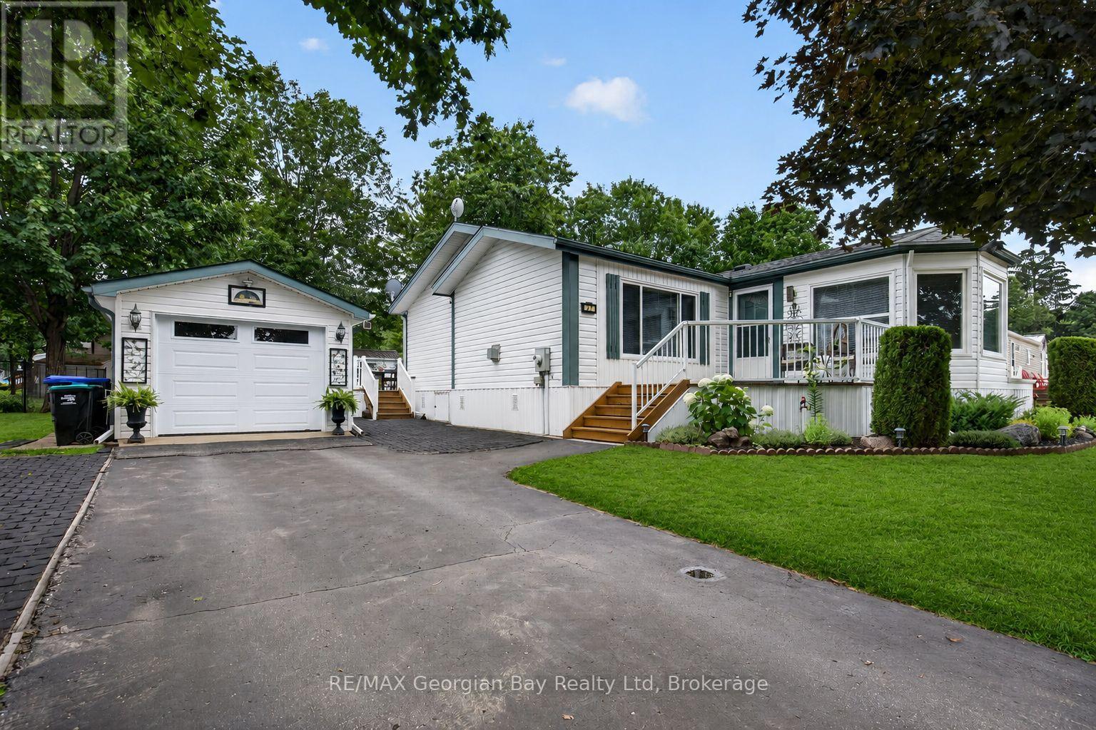 5411 Elliott photo 2