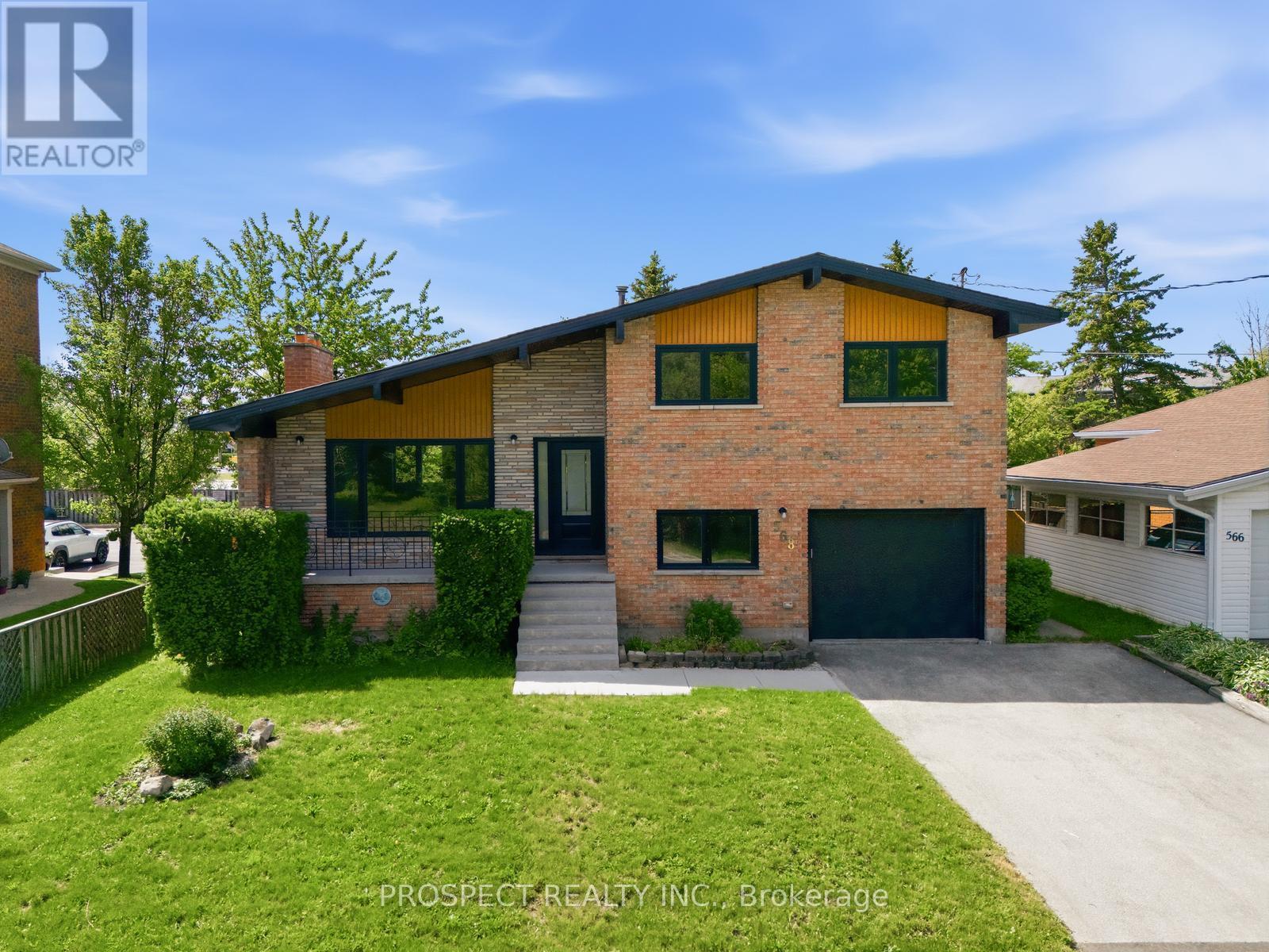 568 Simcoe photo 2