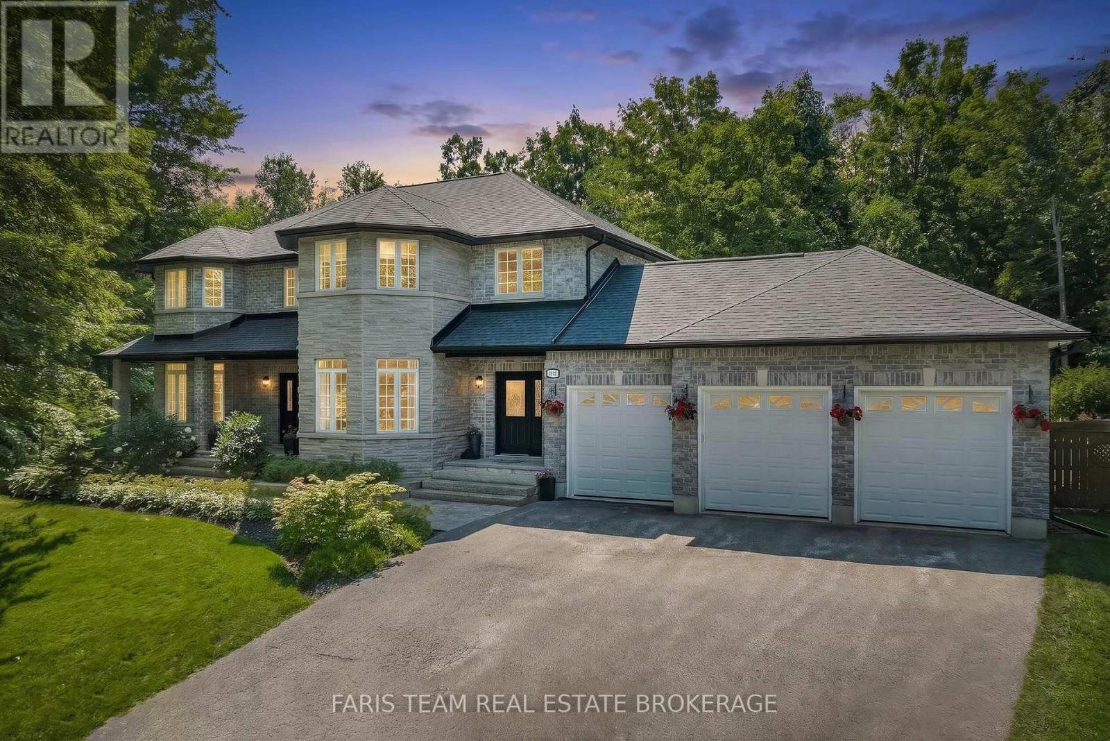 2122 Fern Glen