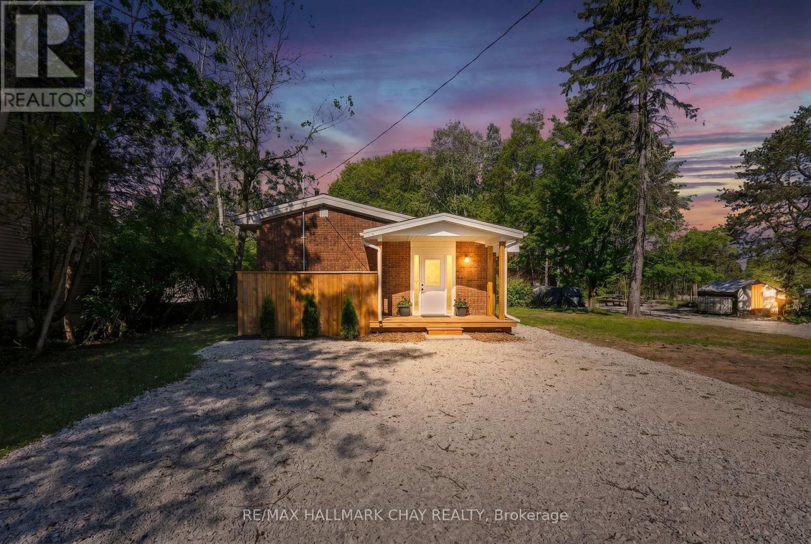 8717 Beachwood