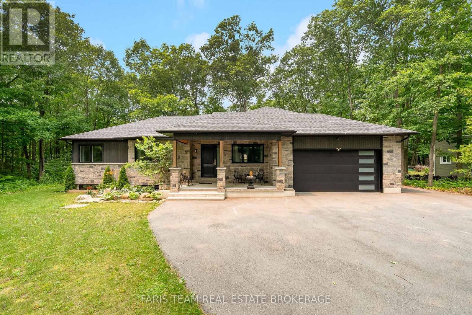 34 Oakwood