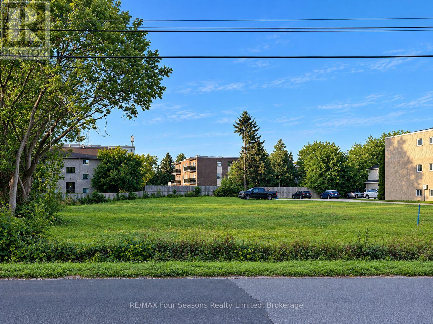 302 Seventh photo 2