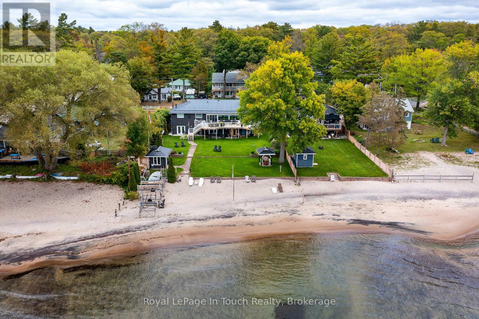 8 TINY BEACHES