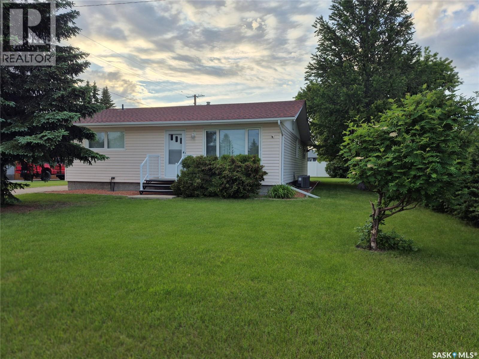 108 Downey STREET