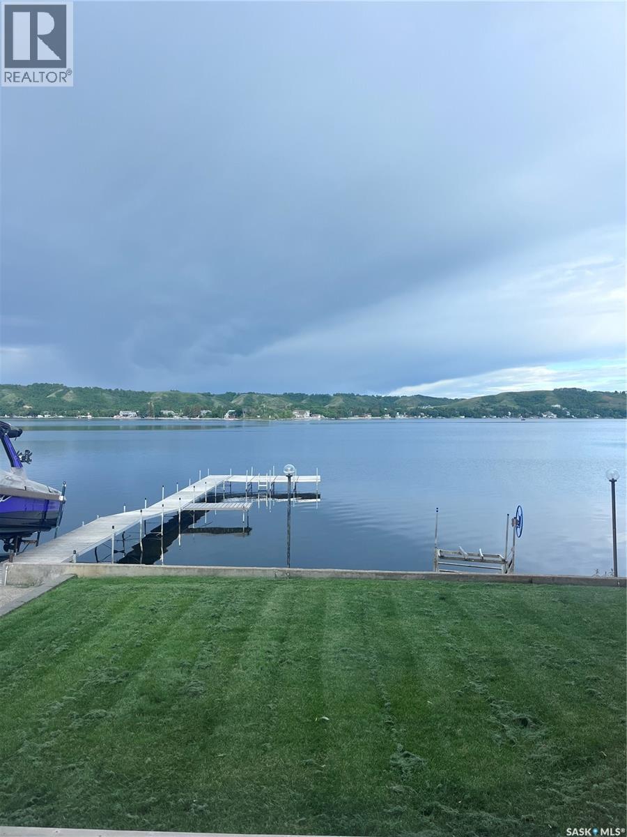 2 Lakeview LANE photo 2