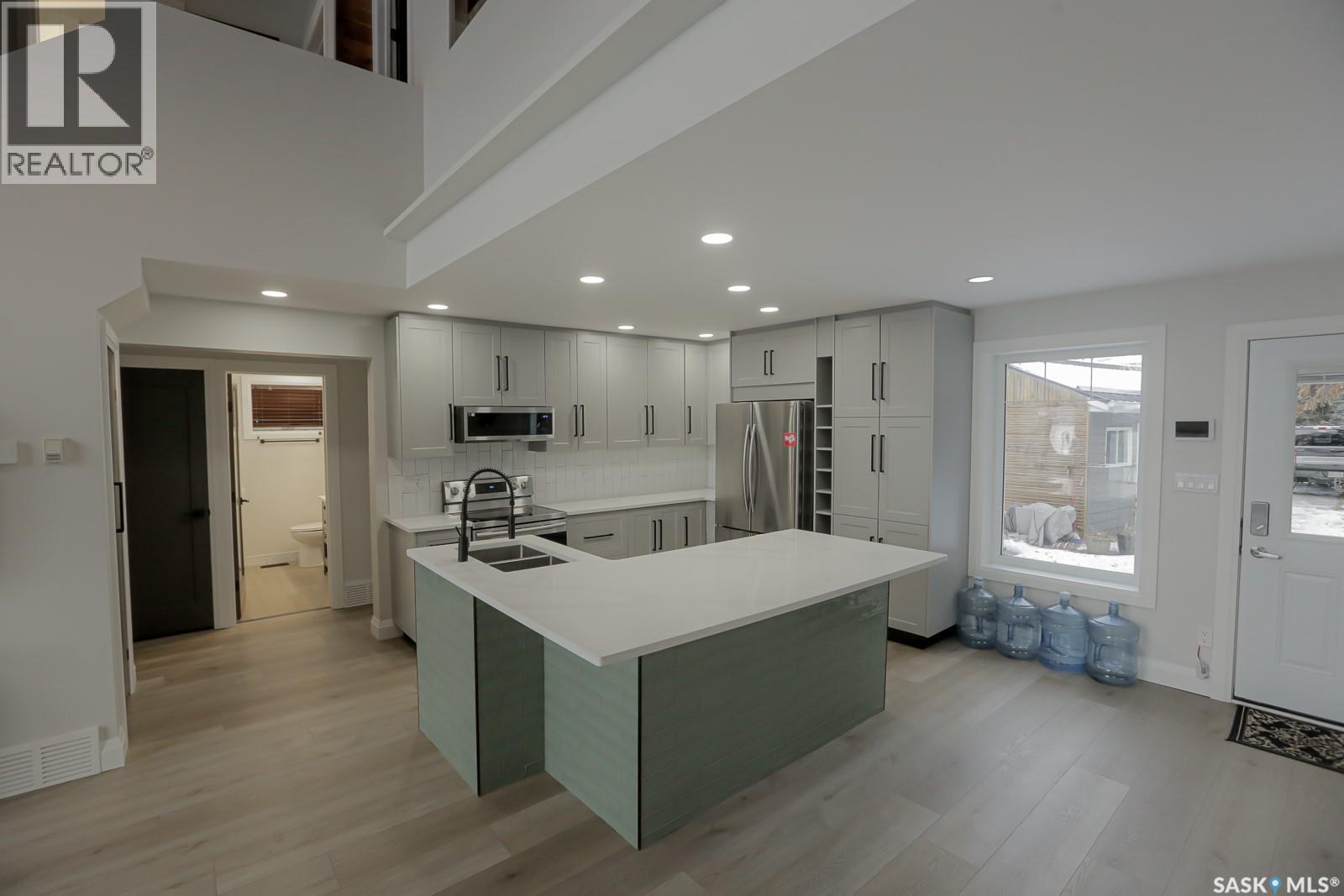 2 Lakeview LANE photo 3