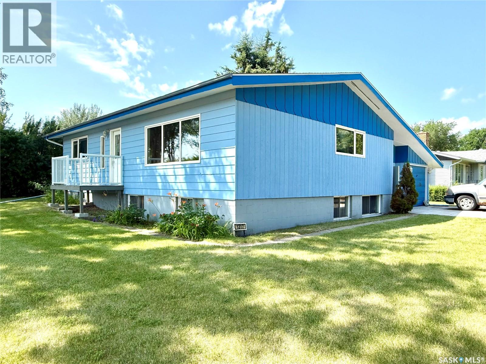1317 Main STREET