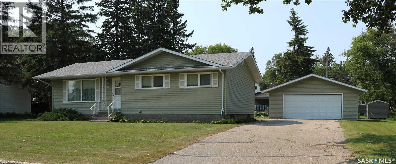 1110 Carleton STREET