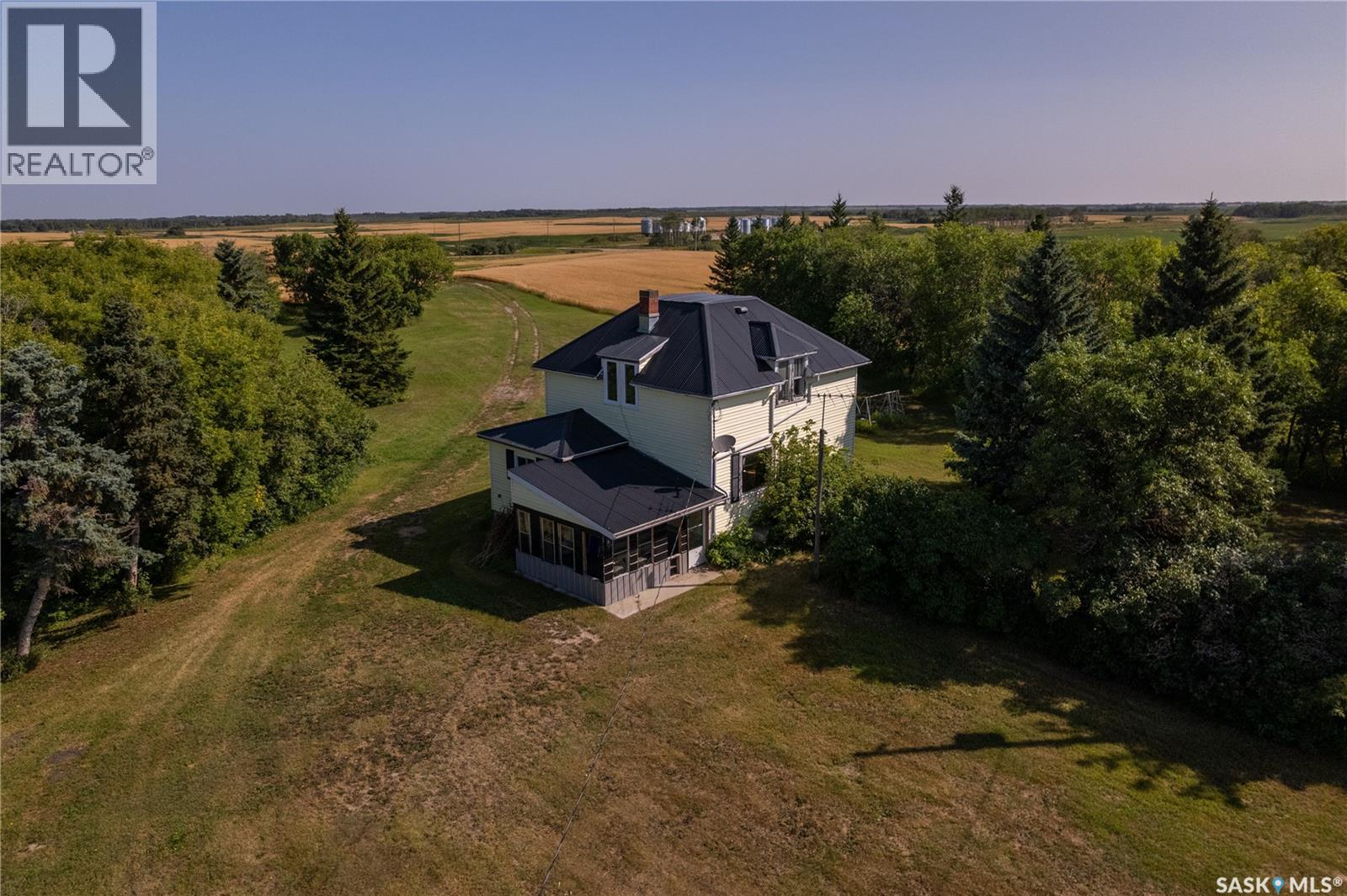 Bomberak Acreage