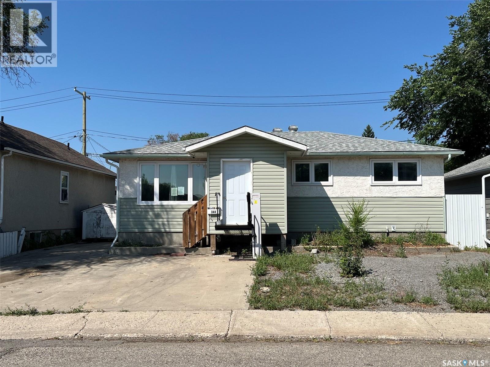 344 Wascana STREET