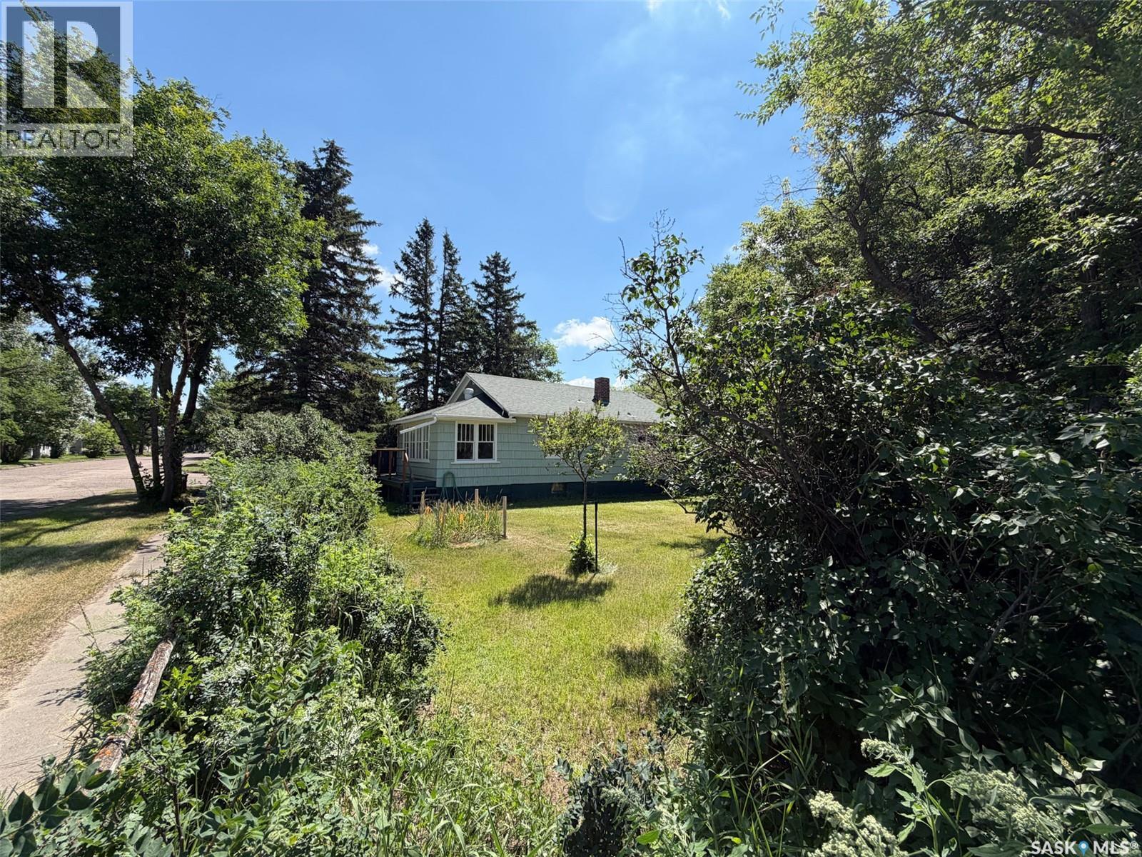 604 Front STREET