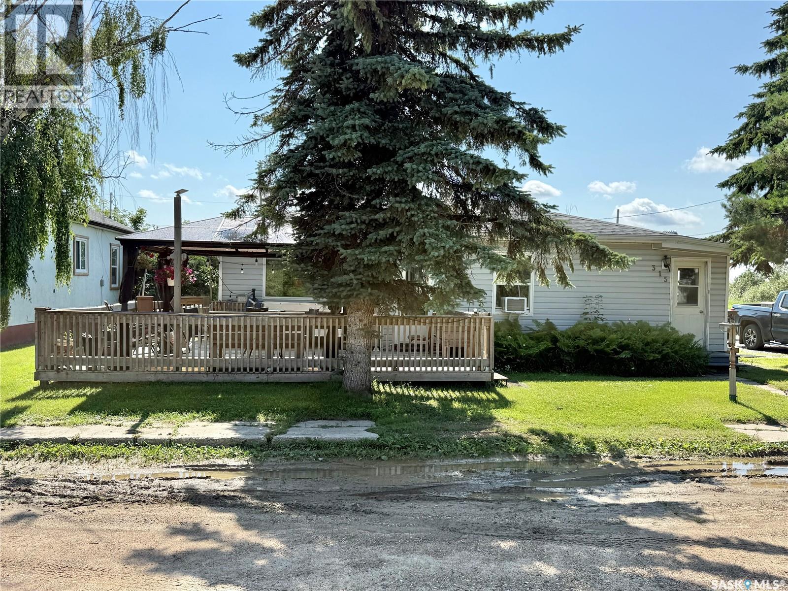 315 3rd AVENUE W