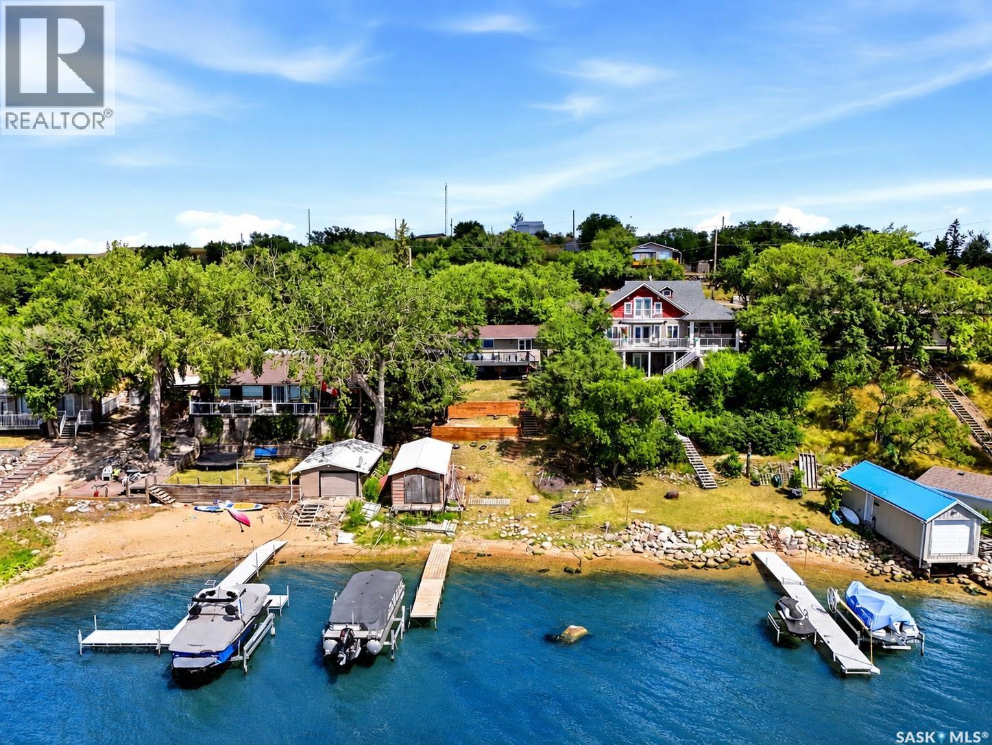 61 Pelican DRIVE