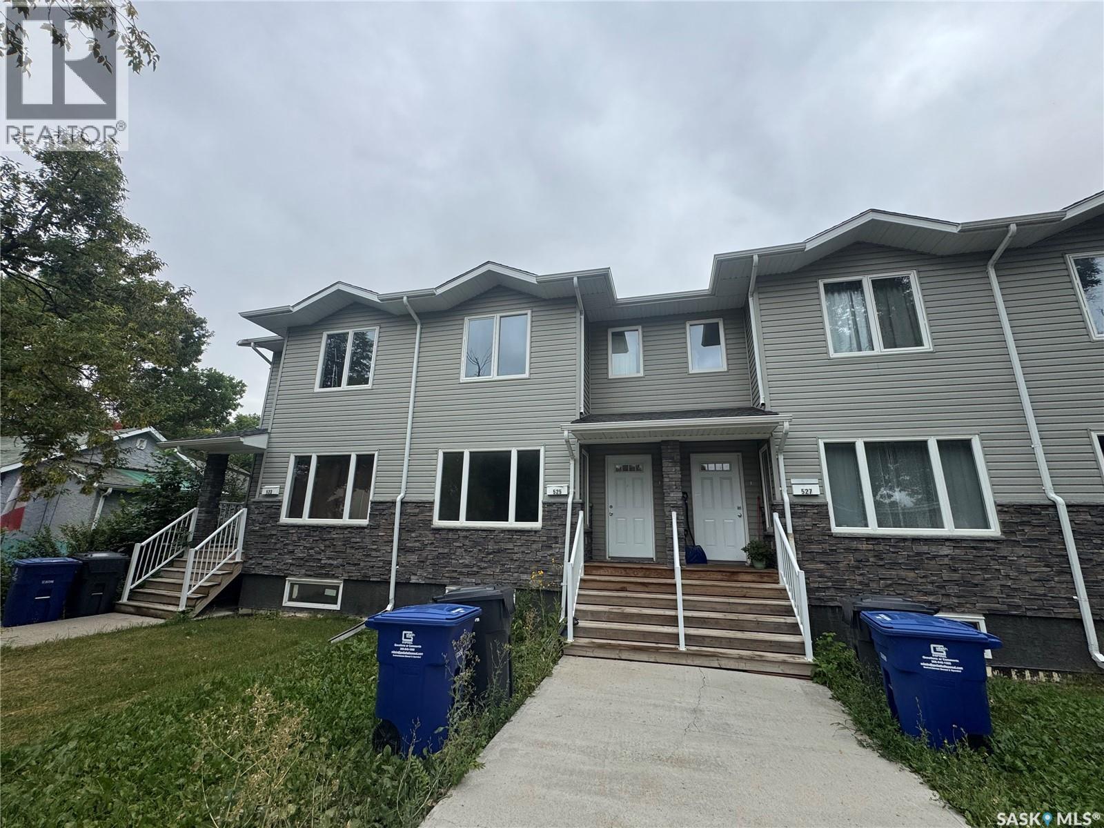 525 Alexandra STREET