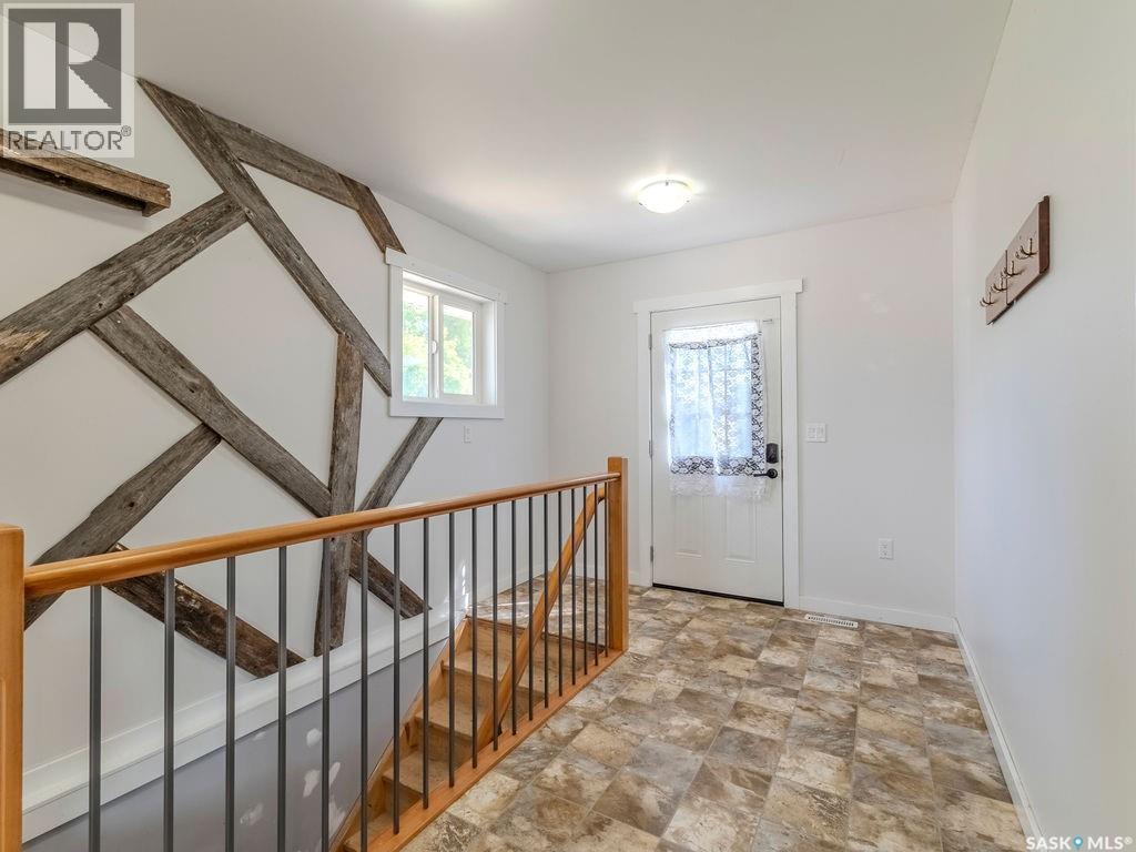 120 1st STREET N photo 3