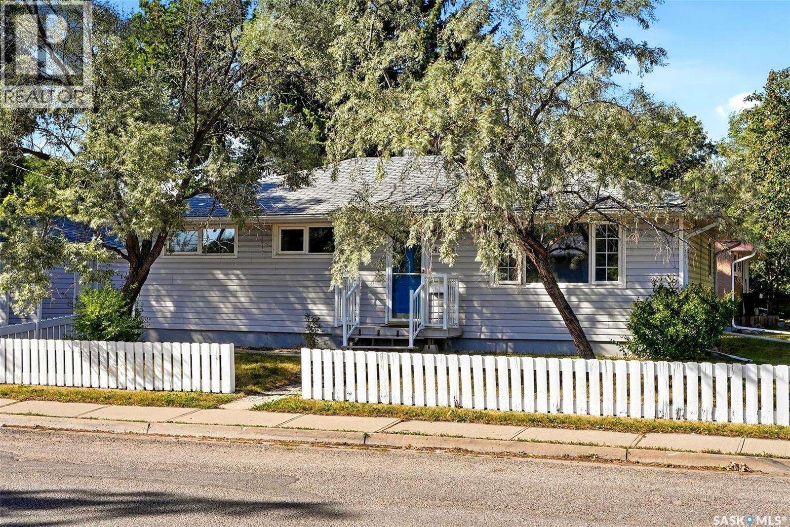 1410 4th AVENUE N