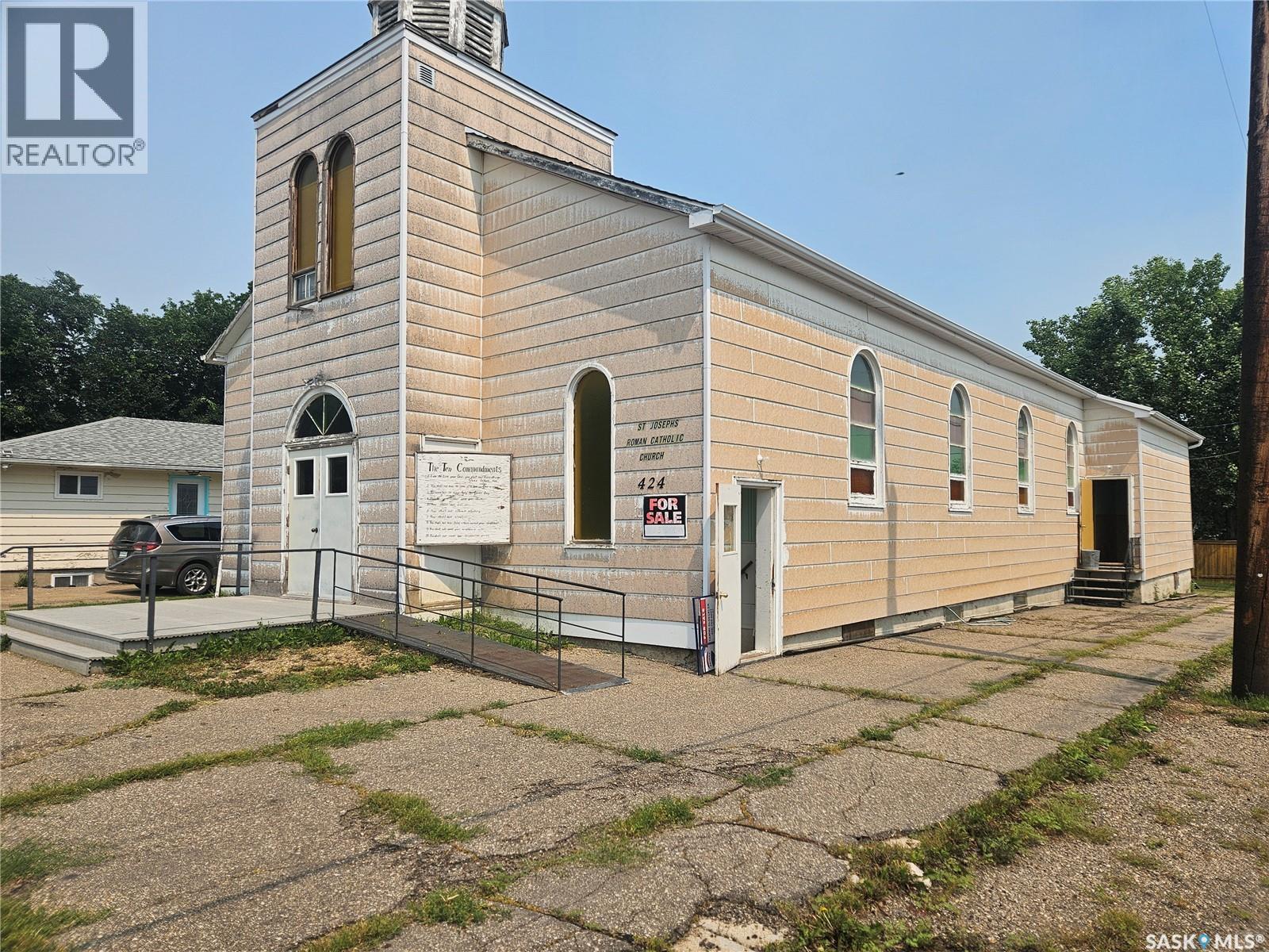 424 Victory STREET