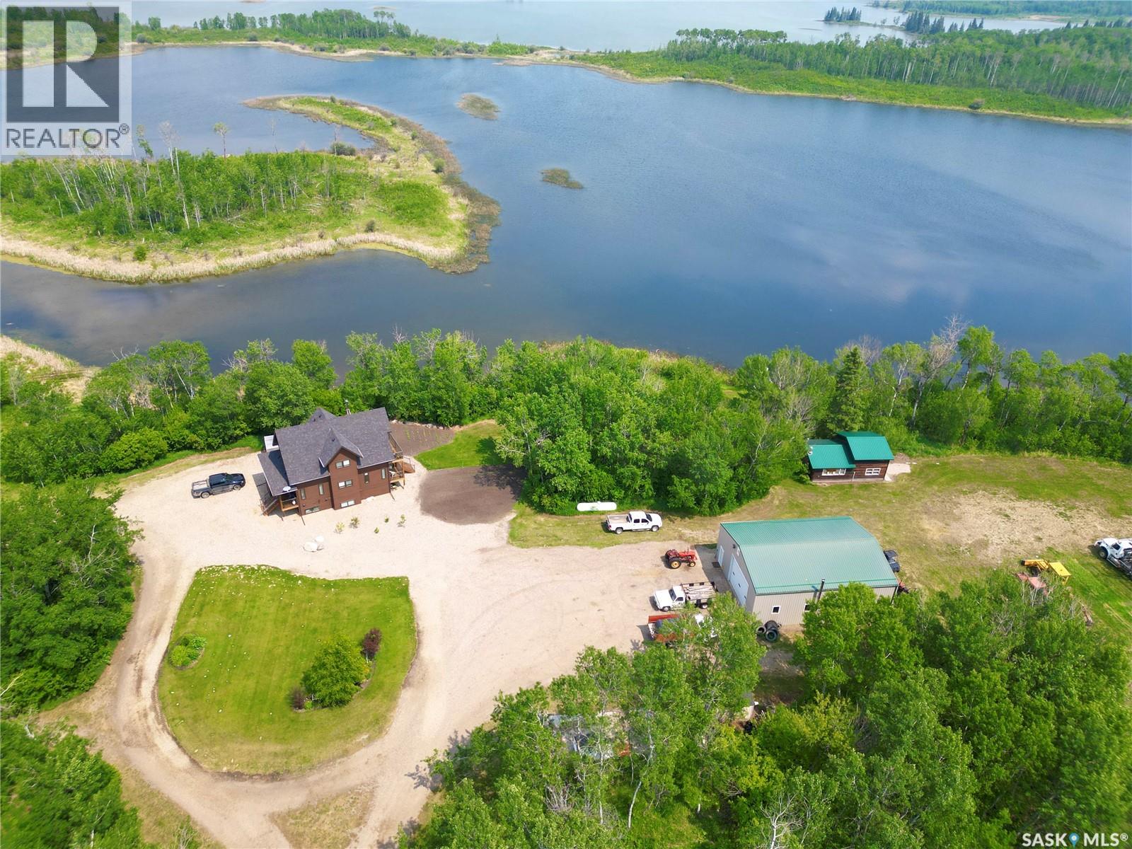 Larson Lake Ranch & Lakefront property